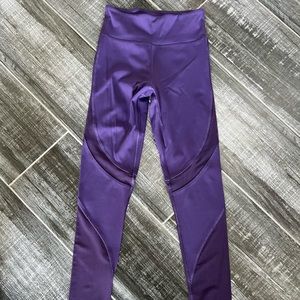 Aritzia mesh panel purple leggings